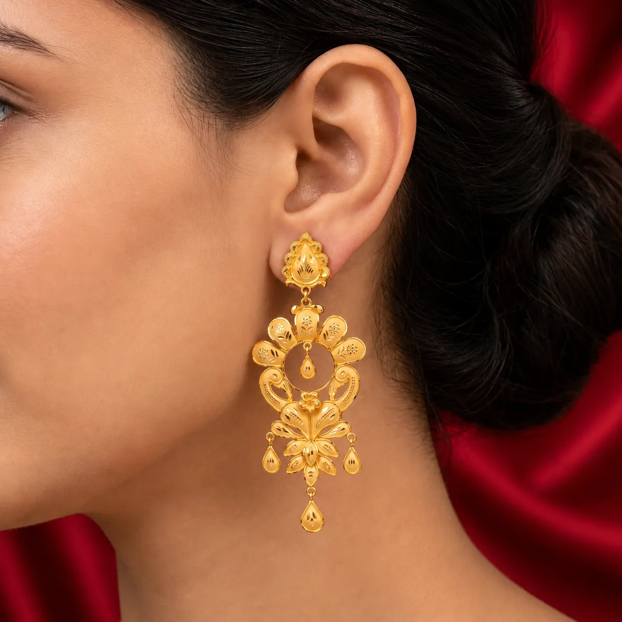 Earring, view 2