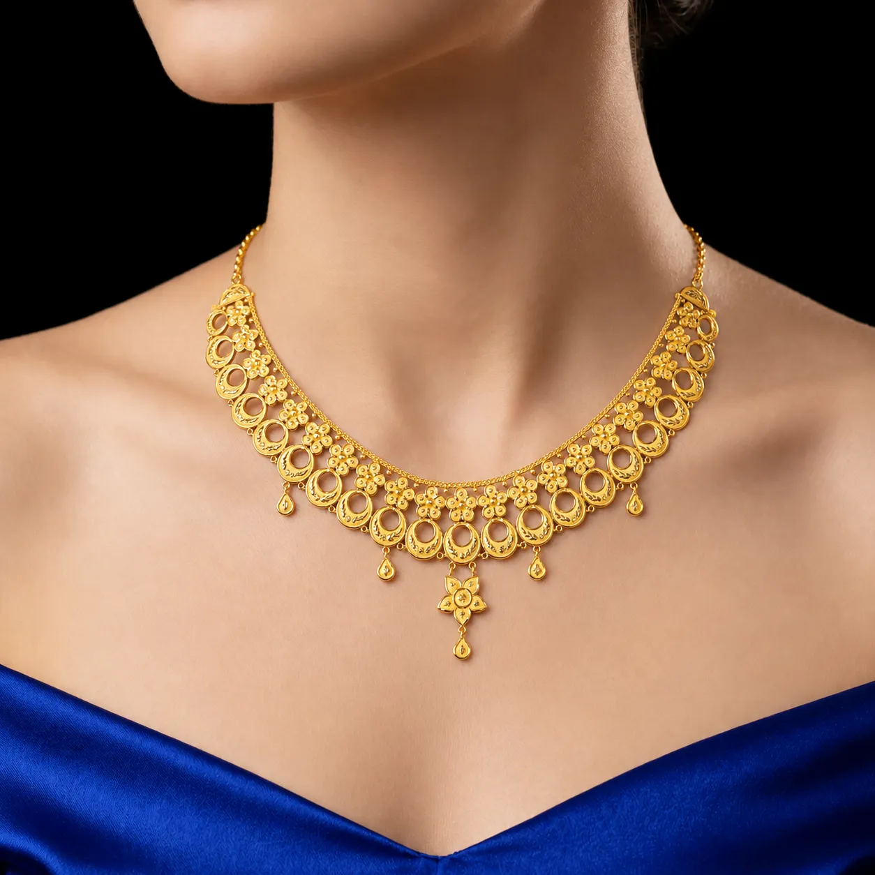 Necklace 8, view 2