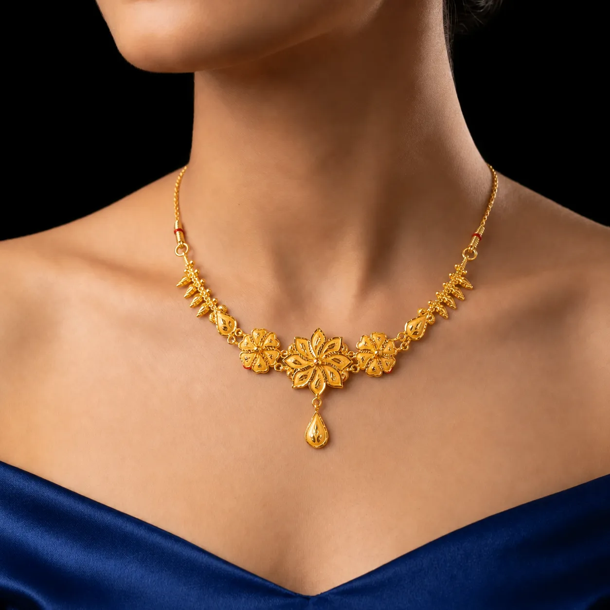 Necklace 7, view 2