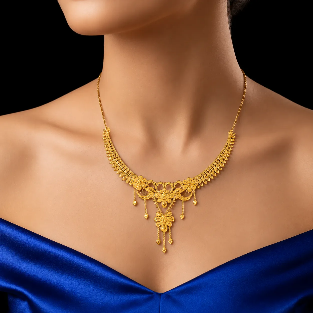 Necklace 16, view 2