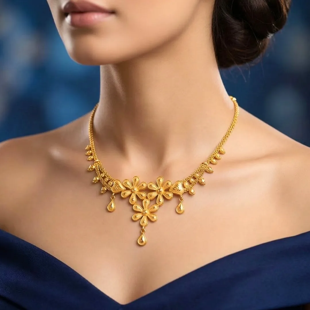 Necklace, view 2