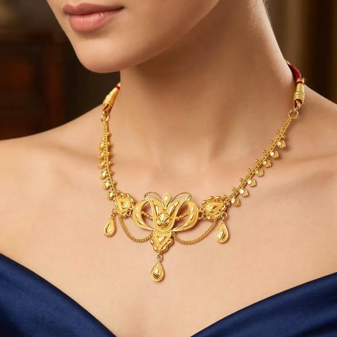 Necklace, view 2
