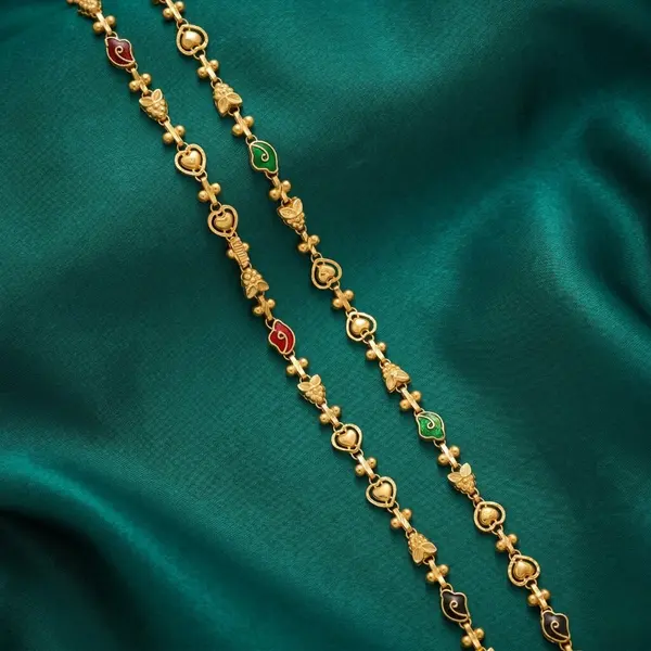 Women Chain 1