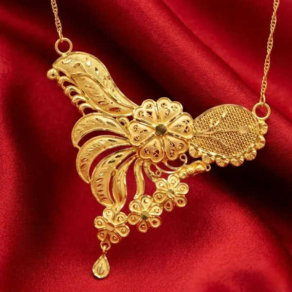 Pendant 13